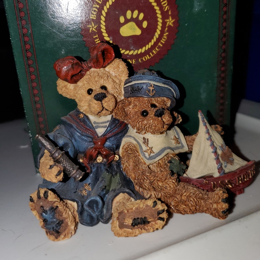💖BOGO💖 Boyds bear figurine